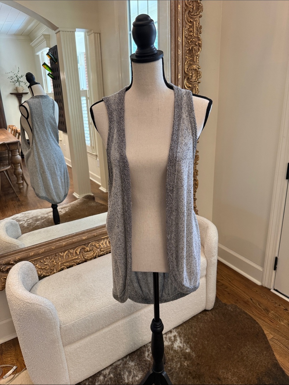 Vintage Havana Light Gray Open-Front Knit Vest